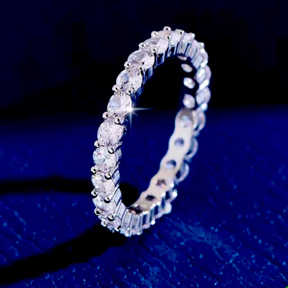 ♥️Elegant Band Ring 18k Gold Plated Inlaid Shining Zircons